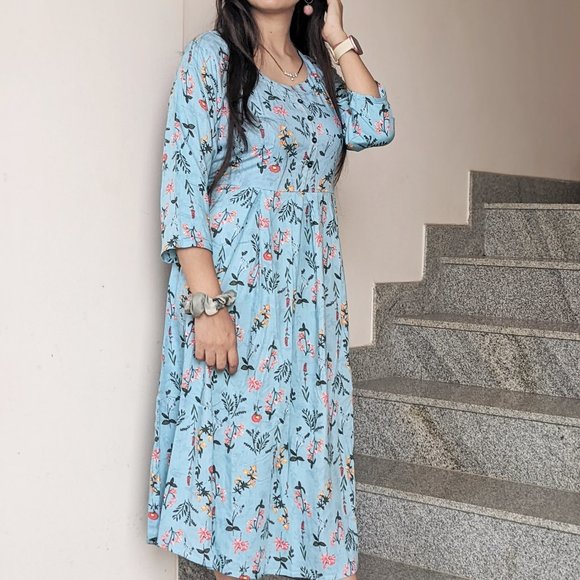 Women Blue Anarkali Kurti - Picture 2 of 4